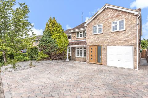 5 Sheraton Close, Blackwater, Camberley, GU17 9AZ