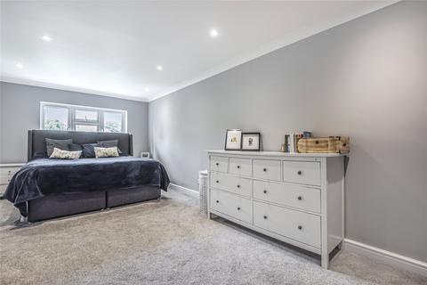 5 Sheraton Close, Blackwater, Camberley, GU17 9AZ