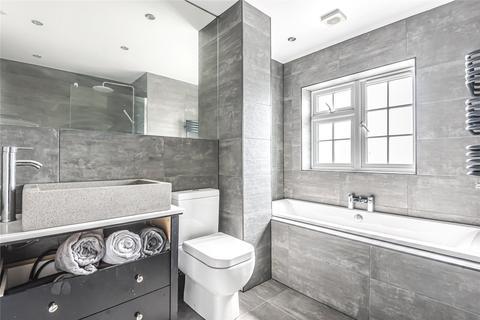 5 Sheraton Close, Blackwater, Camberley, GU17 9AZ
