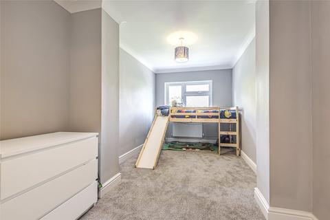 5 Sheraton Close, Blackwater, Camberley, GU17 9AZ