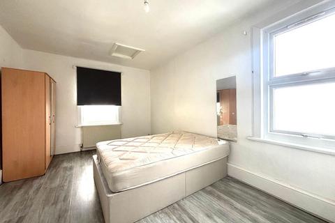 undefined, Broadway, London, W13