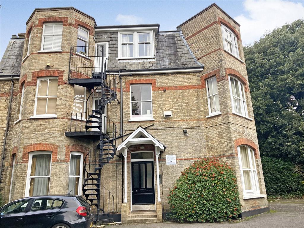 The Gatehouse, 2 Durrant Road, Bournemouth, BH2 1 bed flat £795 pcm