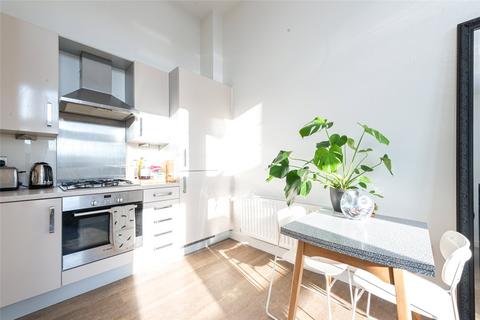 2 bedroom apartment to rent, Glengall Road, London, NW6