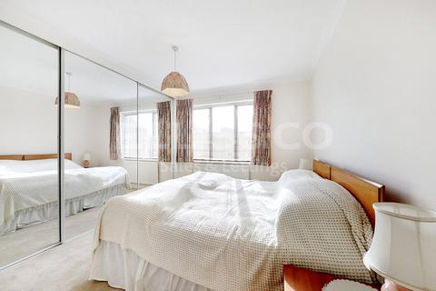 2 bedroom apartment for sale, The Brookdales, Golders Green, NW11