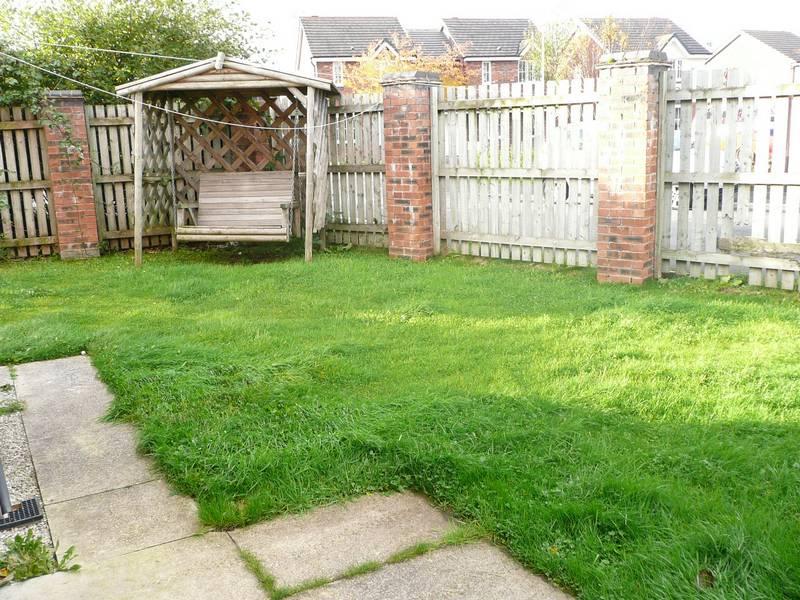 Apple Tree Way, Oswaldtwistle, BB5 2 bed detached house £585 pcm (£