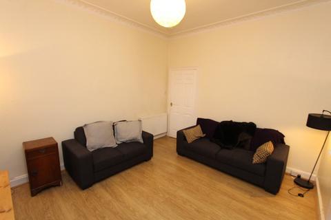 2 bedroom flat to rent, Dalgety Street, Meadowbank, Edinburgh, EH7