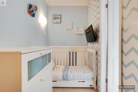 44 Arneways Avenue, Romford, RM6 5LX