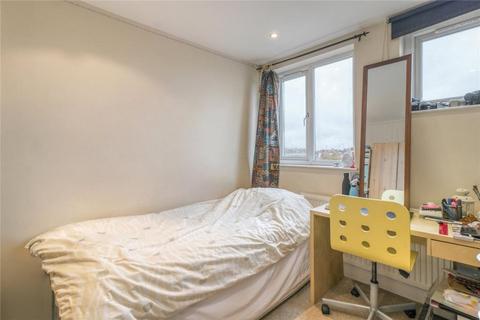 2 bedroom apartment to rent, Finchley Road,  Temple Fortune,  NW11