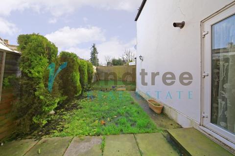 4c Sunningfields Crescent, London, NW4 4RD