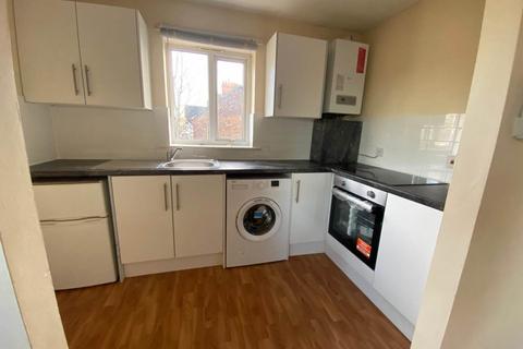 2 bedroom apartment to rent, Wellington Road