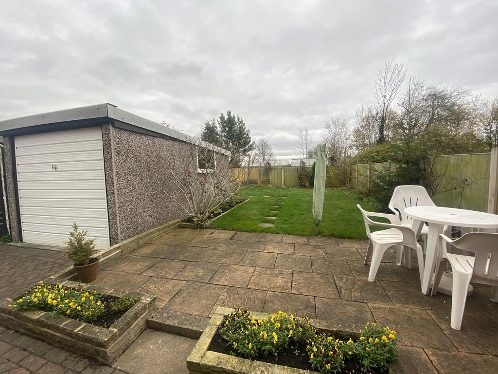 Florence Road, Gedling, Nottingham 3 bed semidetached house £825 pcm