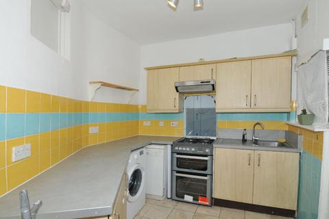 31 Hardwicke Road, London, N13 4SL