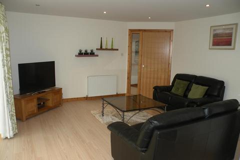 2 bedroom flat to rent, Willowbank Road, Aberdeen, AB11