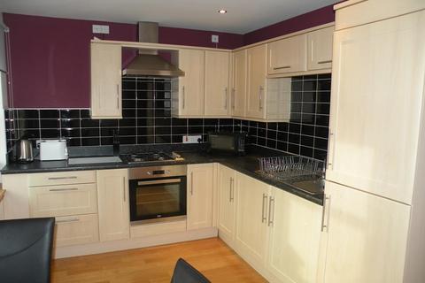 2 bedroom flat to rent, Willowbank Road, Aberdeen, AB11