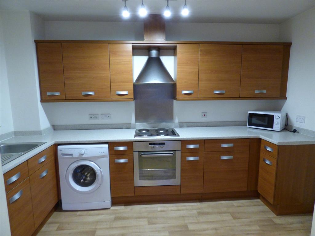 Manor Park Road, Cleckheaton, BD19 2 bed apartment £465 pcm (£107 pw)