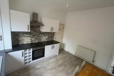 7 bedroom terraced house to rent – pohled 5