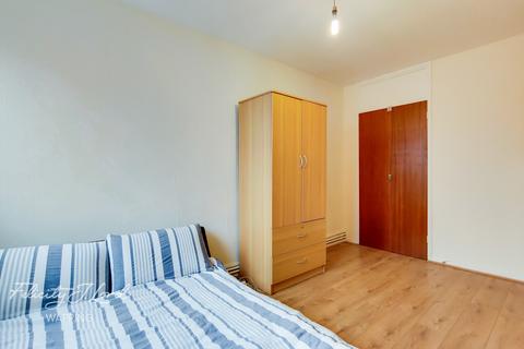 4 Key Close, London, E1 4HG