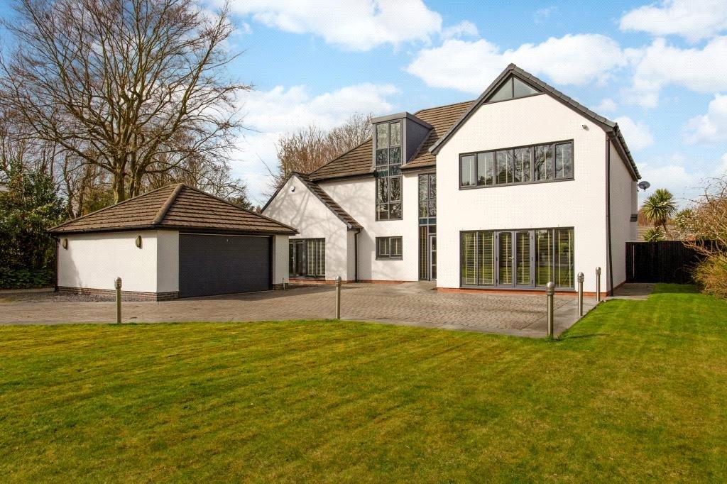Valley Road, West Bridgford, Nottingham, NG2 5 bed detached house £