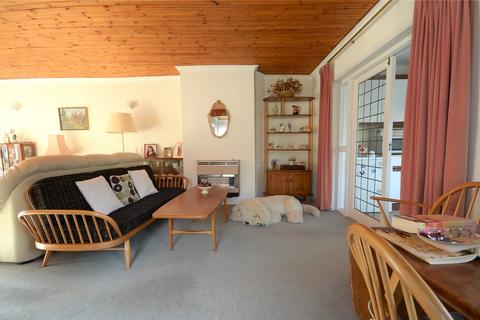 19 Balcombe Gardens, Horley, RH6 9BY