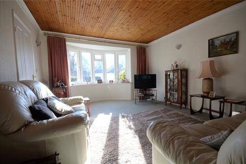 19 Balcombe Gardens, Horley, RH6 9BY