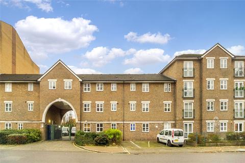 40 Caravel Close, London, E14 8PD