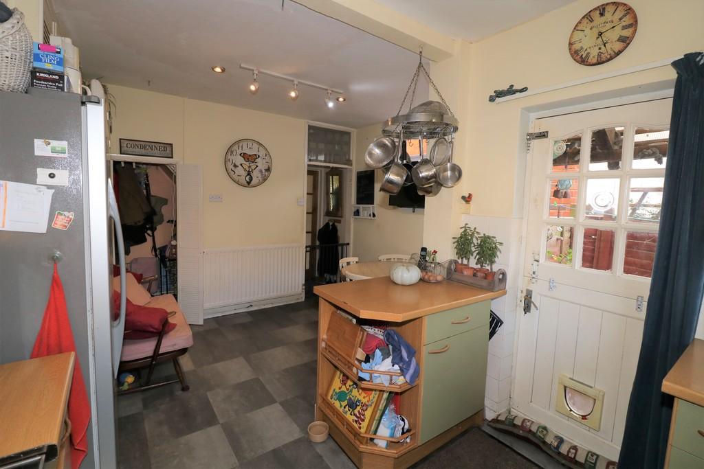 Mill End, Kenilworth 3 bed cottage £275,000