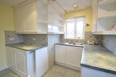 11 Bamburgh Close, Blackpool, FY4 5FA