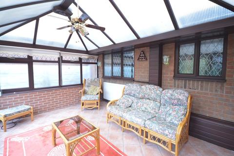 11 Bamburgh Close, Blackpool, FY4 5FA