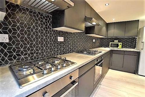 26 Ash Road, Leeds, LS6 3JF
