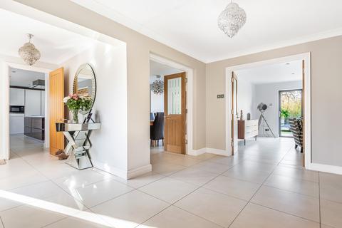 2, Lakeside Cirencester Road, Latton, Swindon, SN6 6DW