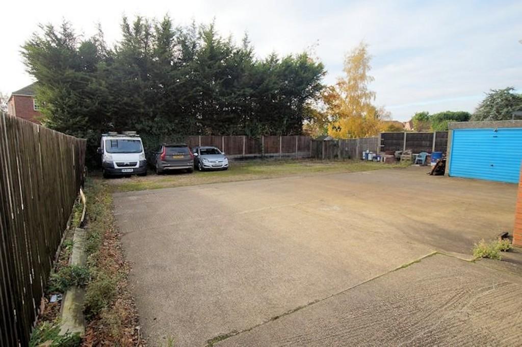 Long Leys Road, Lincoln Land £215,000