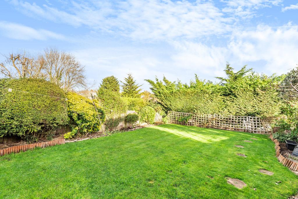 Gallants Farm Road, East 4 bed semidetached house £740,000