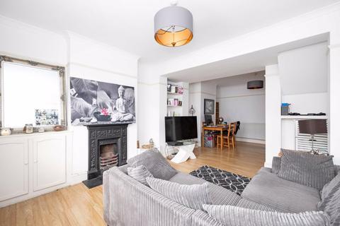 135 Birkbeck Road, Sidcup, DA14 4DJ