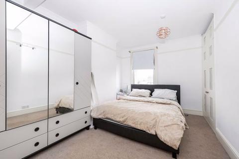 135 Birkbeck Road, Sidcup, DA14 4DJ