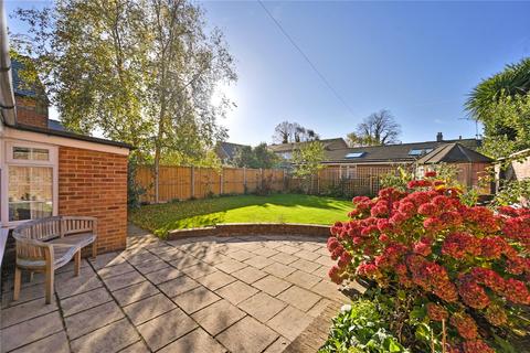 30 Albert Road, Ashford, TN24 8NX