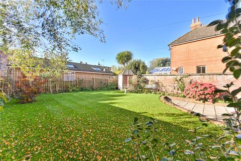 30 Albert Road, Ashford, TN24 8NX