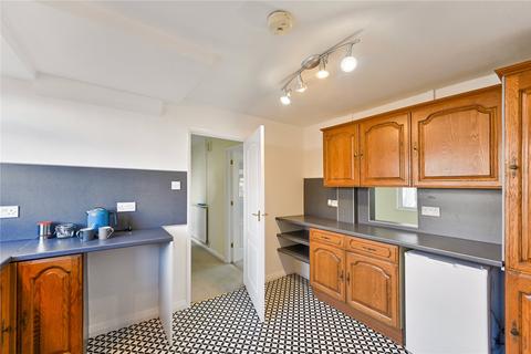 30 Albert Road, Ashford, TN24 8NX
