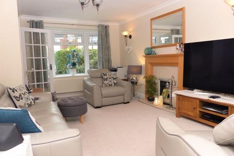 35 Winton Grove, Minworth, Sutton Coldfield, B76 1XE