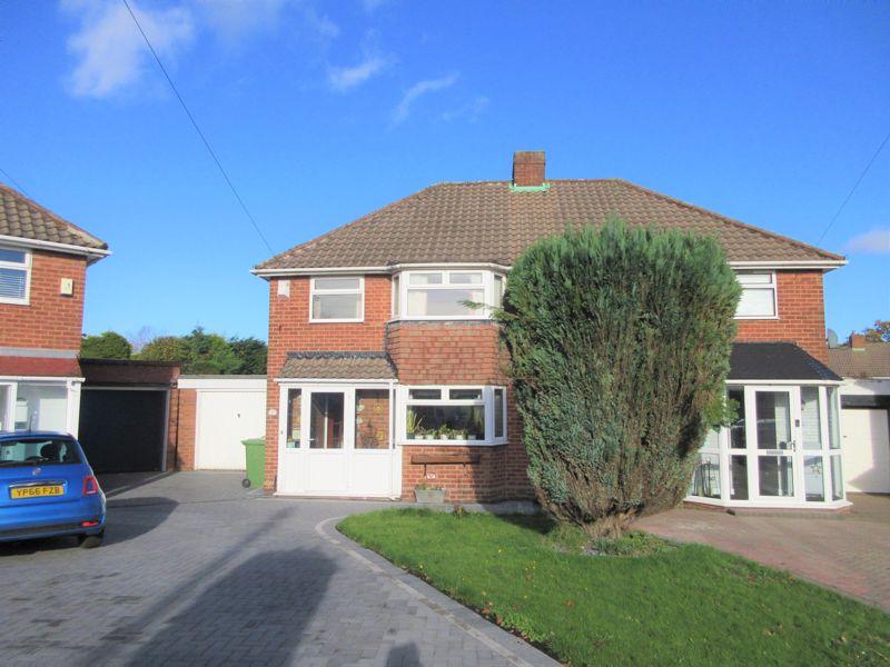 Clausen Close, Great Barr 3 bed semidetached house £215,000