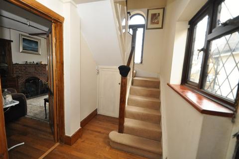 4 Broadlands Way, New Malden, KT3 6PW