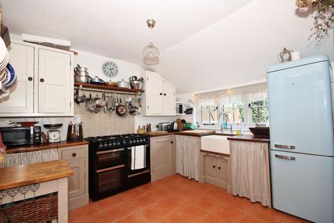 Budleigh High Street, Carhampton, Minehead, TA24 6ND