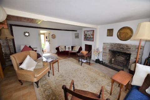 33 North Street, Lostwithiel, PL22 0EF