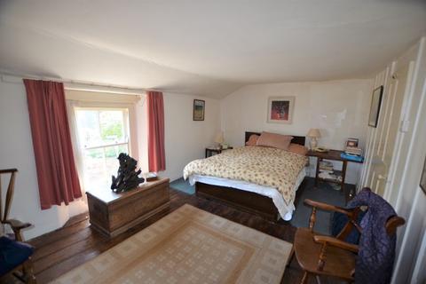 33 North Street, Lostwithiel, PL22 0EF