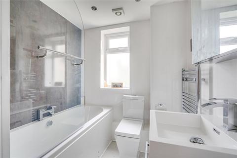 7 Willowmead Close, London, W5 1PT