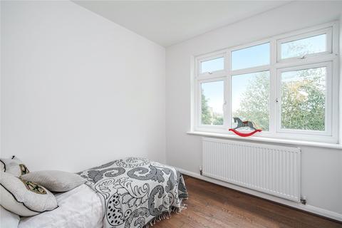 7 Willowmead Close, London, W5 1PT