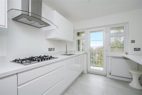 7 Willowmead Close, London, W5 1PT
