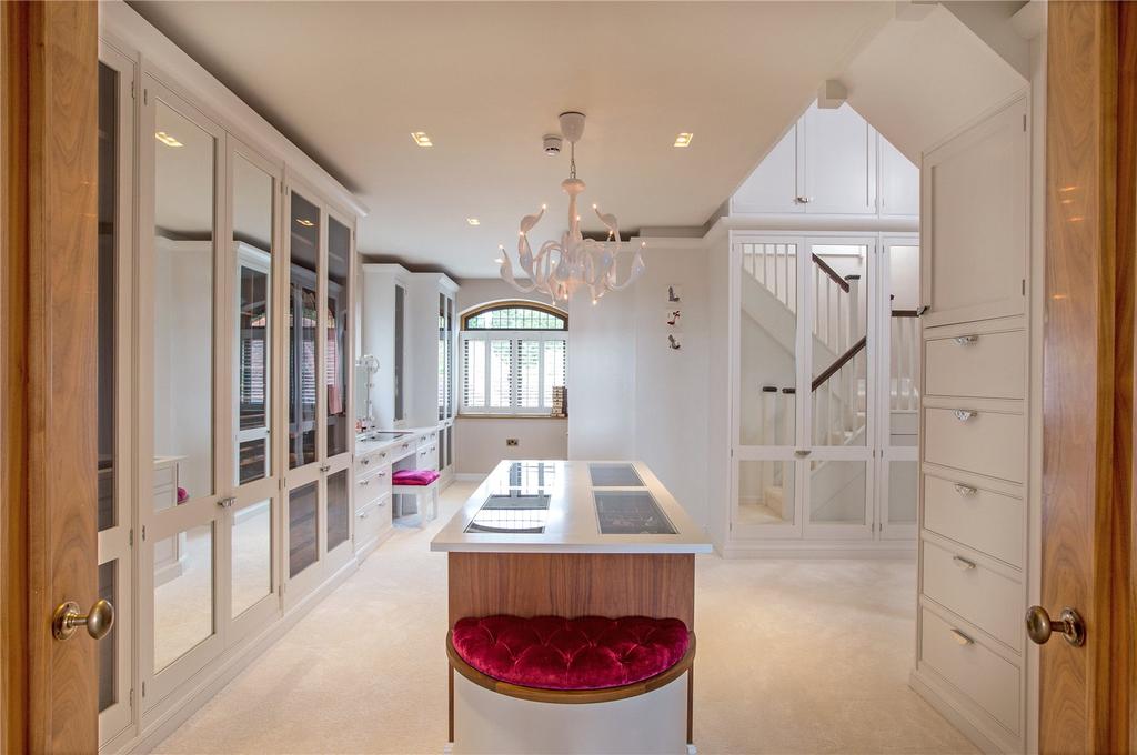 Master Dressing Room