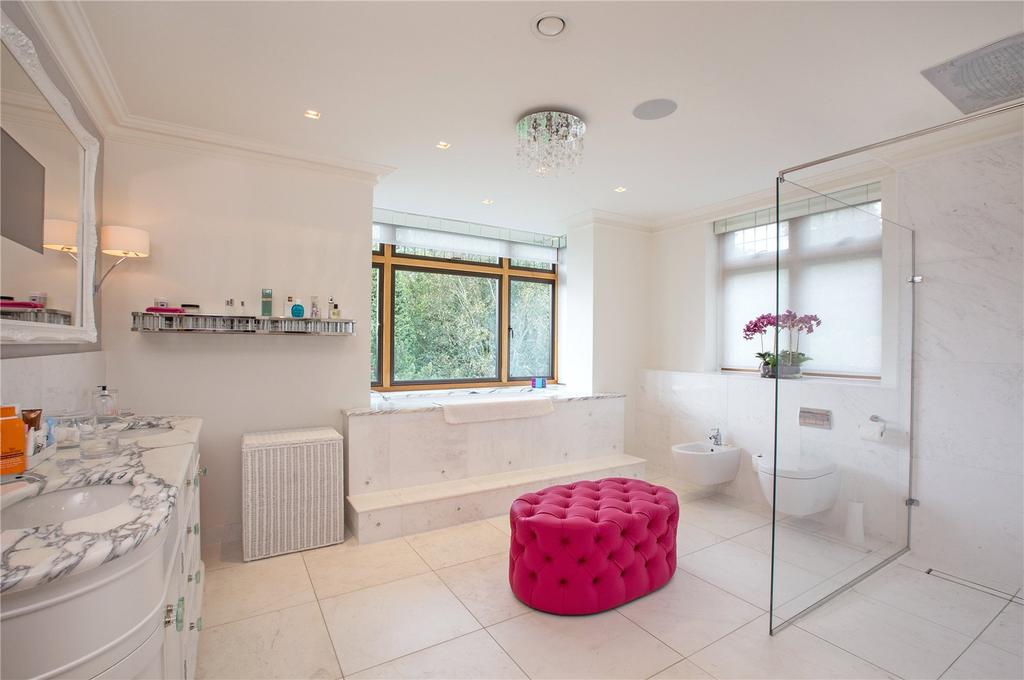 Master Ensuite