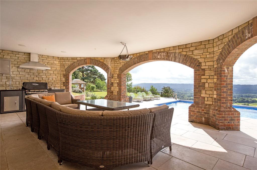 Outdoor Entertaining