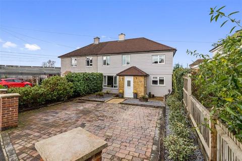 16 Alsops Road, Willesborough, Ashford, TN24 0EY